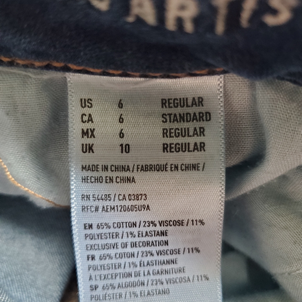 American Eagle Outfitters Dark Blue Flare Jeans - Picture 4 of 4